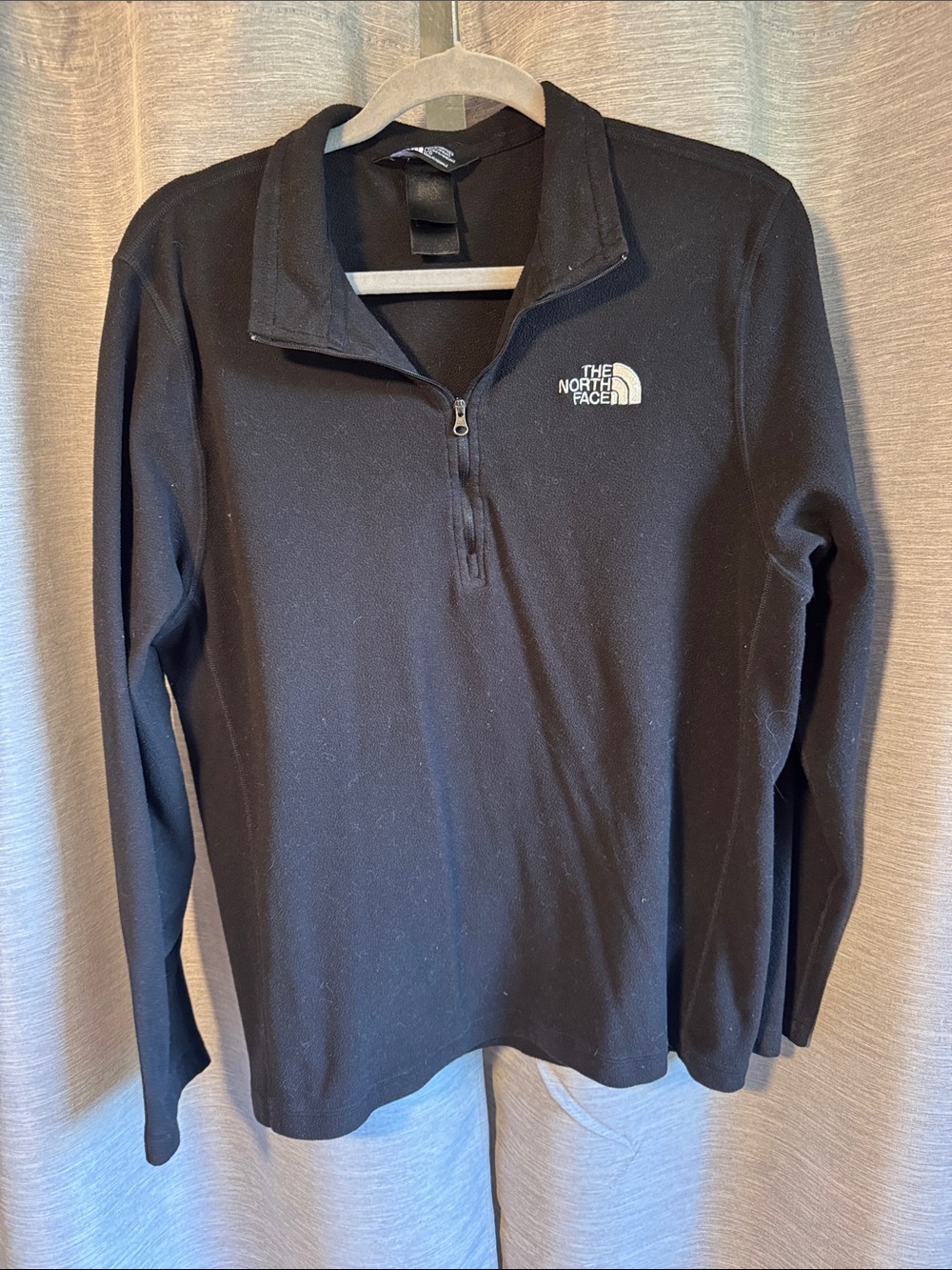 The North Face Men's Black Quarter-Zip Fleece Pullover